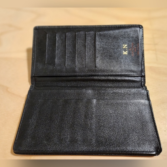 Authentic Louis Vuitton Wallets - Picture 10 of 16